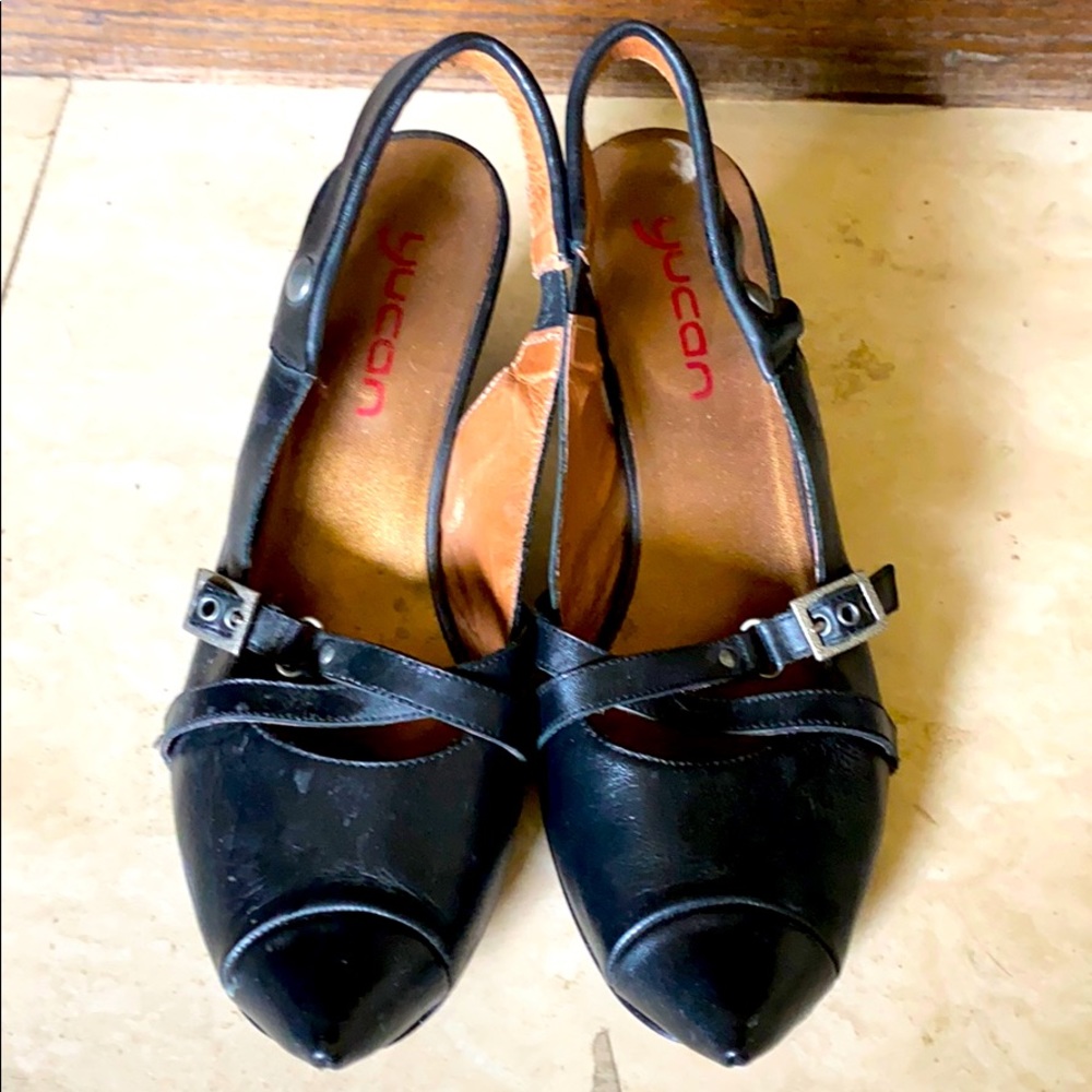 Unique black leather sling back from Spain